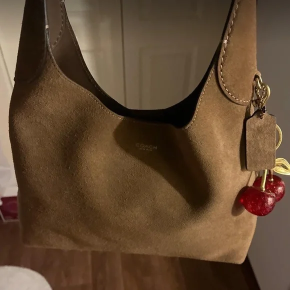 Sparkly cherry bag charm - Picture 3 of 4